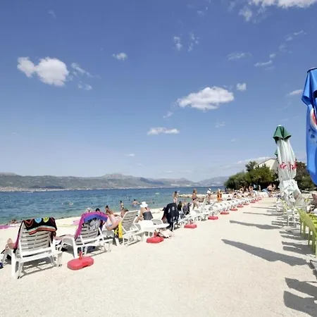 In Slatine With Terrace, Air Conditioning, Wi-fi 4783-2 -3 Trogir