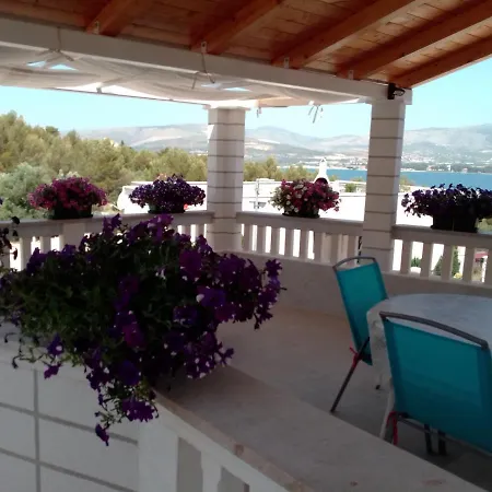 In Slatine With Terrace, Air Conditioning, Wi-fi 4783-2 -3 Lejlighed