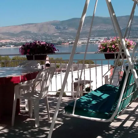 In Slatine With Terrace, Air Conditioning, Wi-fi 4783-2 -3 Lejlighed