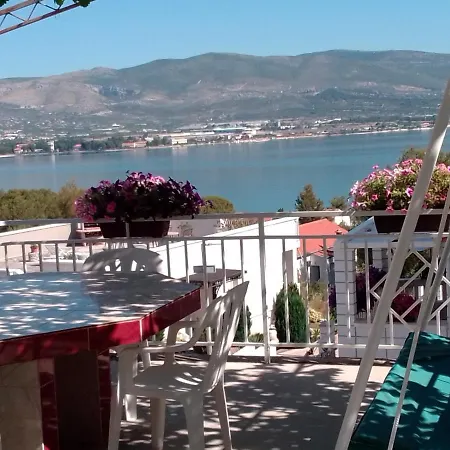 Lejlighed In Slatine With Terrace, Air Conditioning, Wi-fi 4783-2 -3 Trogir