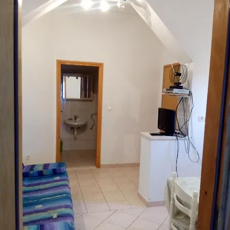 In Slatine With Terrace, Air Conditioning, Wi-fi 4783-2 -3 Lejlighed